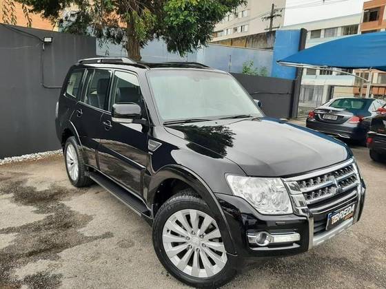 MITSUBISHI PAJERO FULL 3.8 4X4 V6 24V GASOLINA 4P AUTOMÁTICO